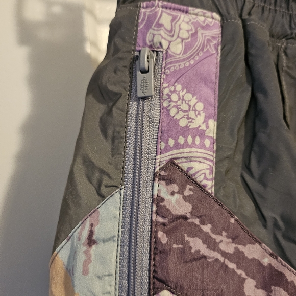 FREE PEOPLE reflective shorts - Picture 4 of 5